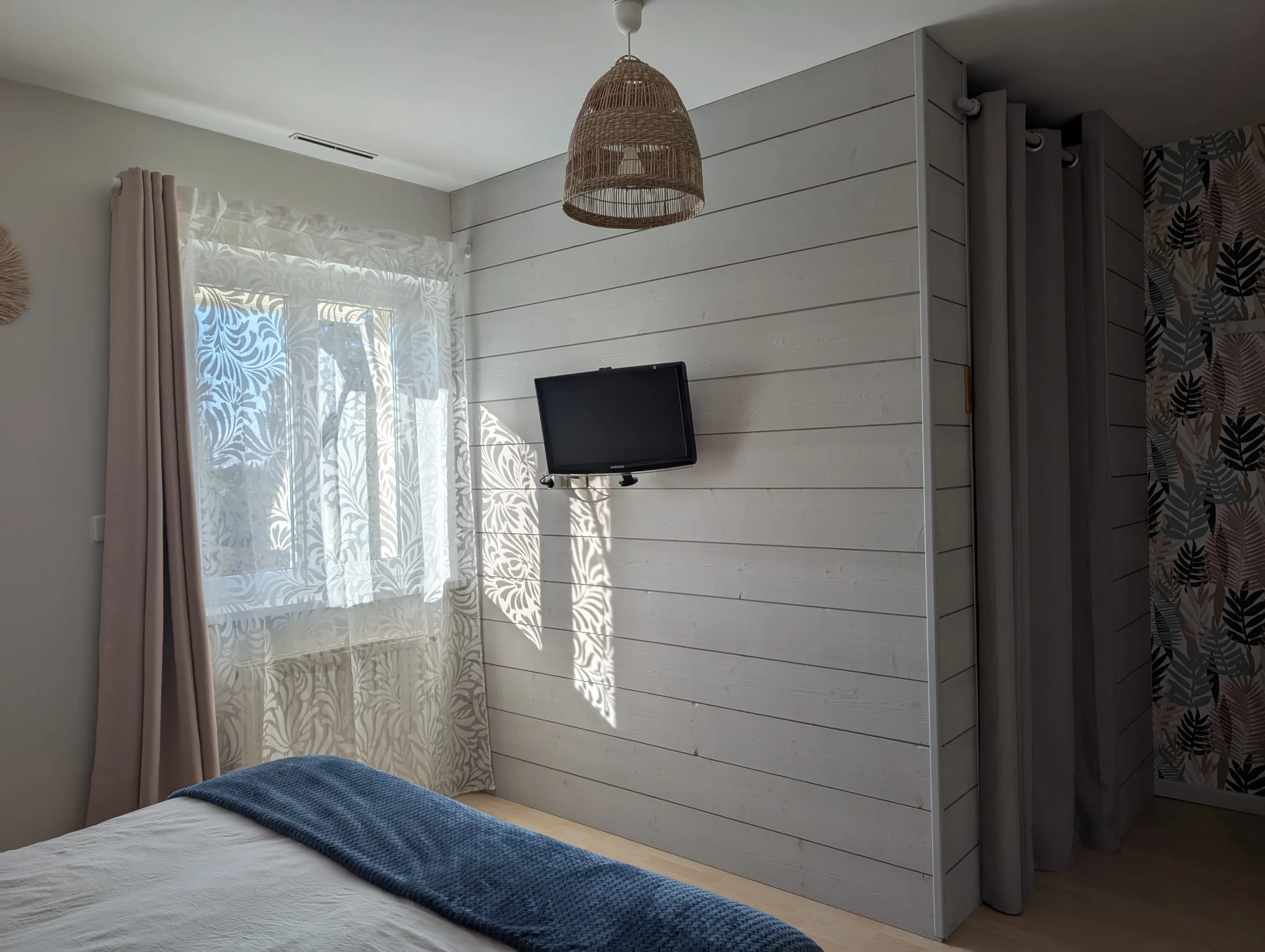 salon ambiance bicolore lumineux